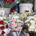 Celebrating Success with Cost-Effective Graduation Flowers